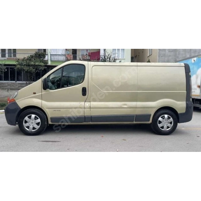 RENAULT TRAFIC- 2- 04/14; ARAÇ BİLGİLERİ VE RESİMLERİ