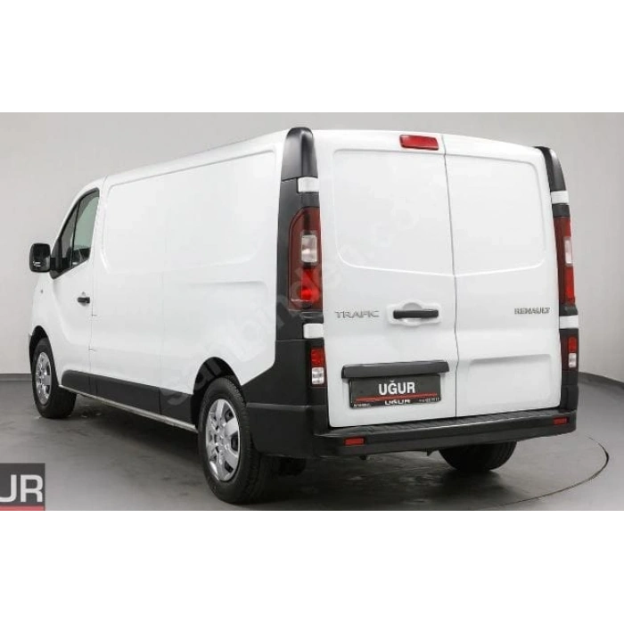 RENAULT TRAFIC- 3- 15/21; ARAÇ BİLGİLERİ VE RESİMLERİ