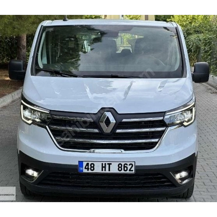 RENAULT TRAFIC- 4- 22/24; ARAÇ BİLGİLERİ VE RESİMLERİ