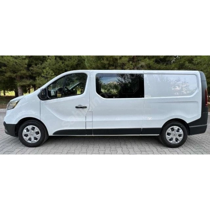 RENAULT TRAFIC- 4- 22/24; ARAÇ BİLGİLERİ VE RESİMLERİ