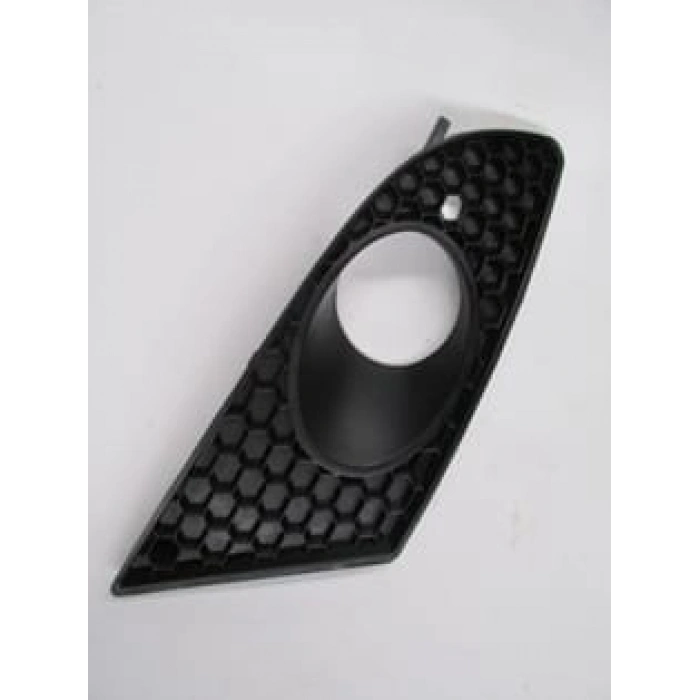 SEAT LEON- 05/09; SİS LAMBA KAPAĞI SAĞ SİYAH (SİS DELİKLİ) (TYG)