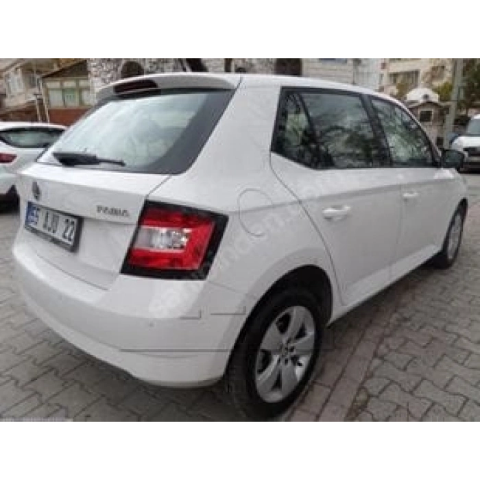 SKODA FABIA- 15/18; ARAÇ BİLGİLERİ VE RESİMLERİ