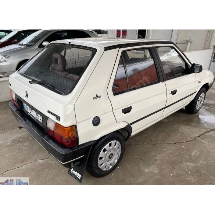 SKODA FAVORIT- 88/94; ARAÇ BİLGİLERİ VE RESİMLERİ