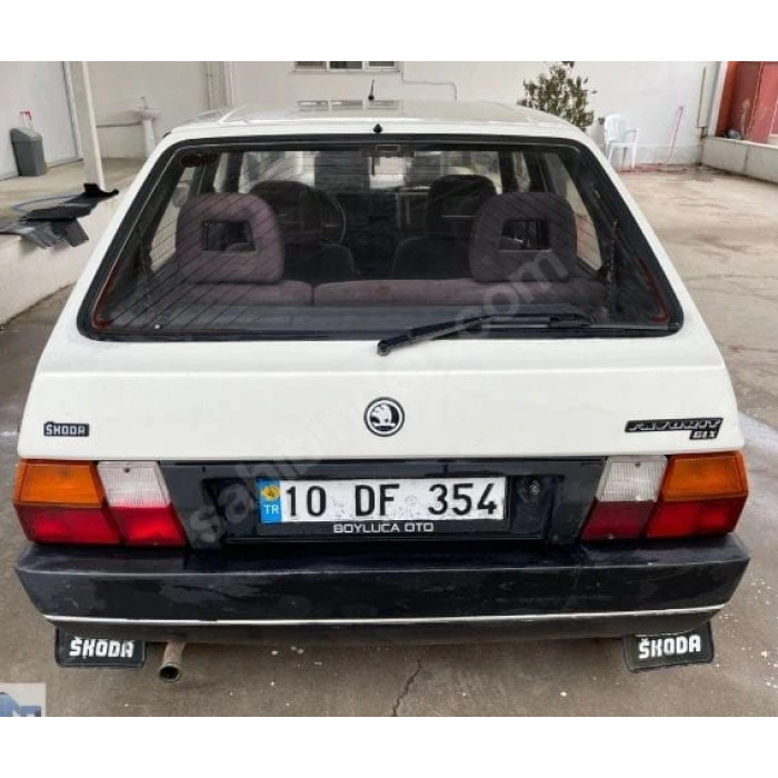 SKODA FAVORIT- 88/94; ARAÇ BİLGİLERİ VE RESİMLERİ