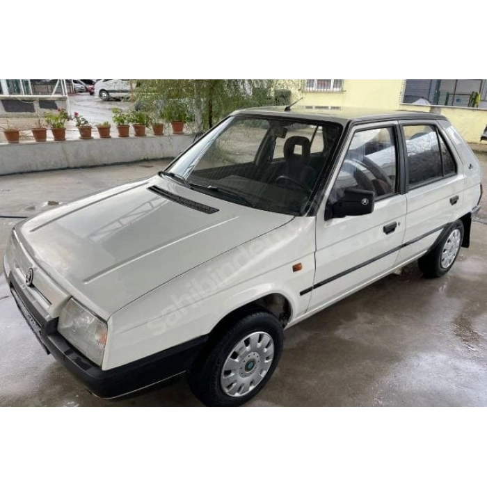 SKODA FAVORIT- 88/94; ARAÇ BİLGİLERİ VE RESİMLERİ