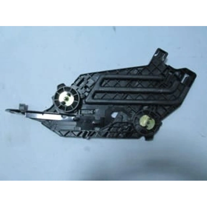 SKODA OCTAVIA- 10/12; FAR ALT BAĞLANTI BRAKETİ SOL (FAR ALT TAŞIYICISI/YIKAMASIZ) PLASTİK (TW-Y)
