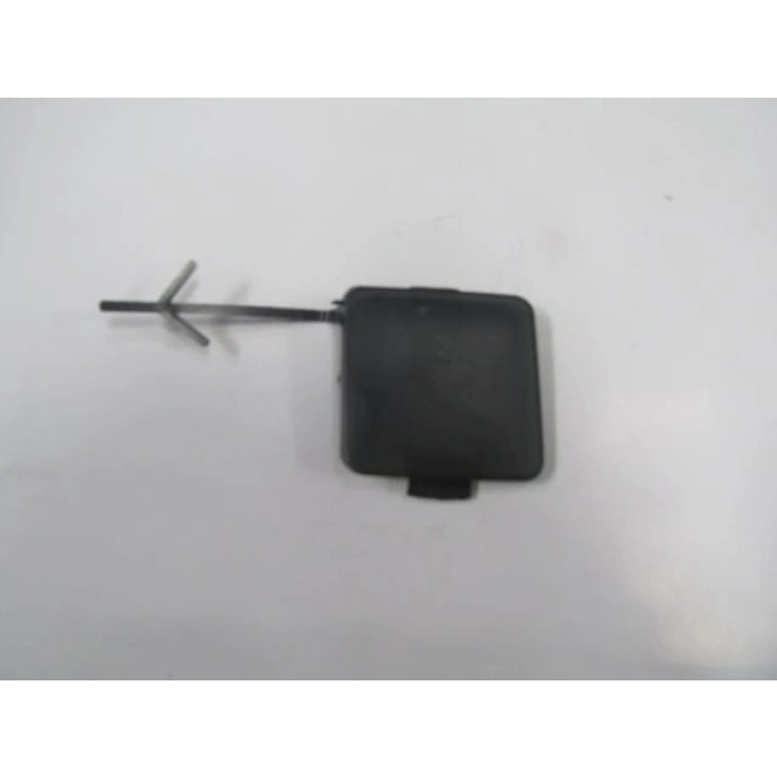 SKODA OCTAVIA- 13/17; ARKA TAMPON ÇEKİ DEMİRİ KAPAĞI (TW-Y)