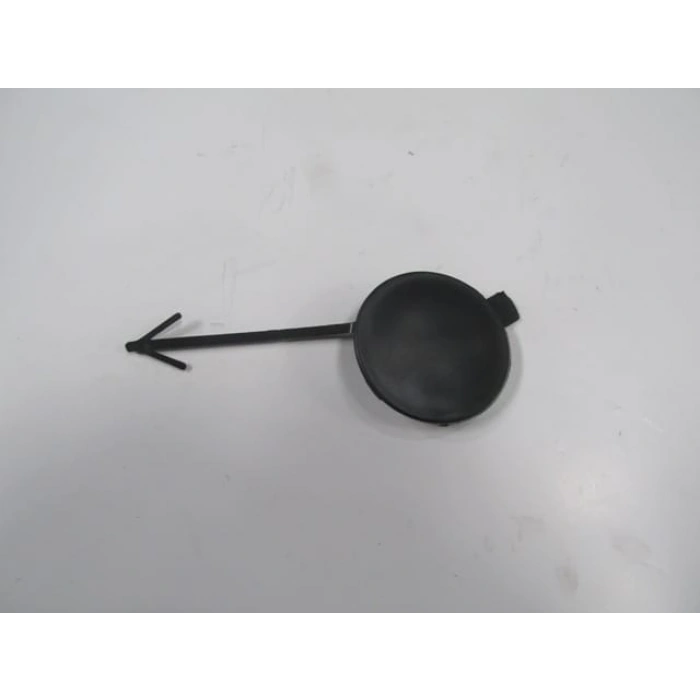 SKODA OCTAVIA- 13/17; ÖN TAMPON ÇEKİ DEMİRİ KAPAĞI SİYAH (TW)