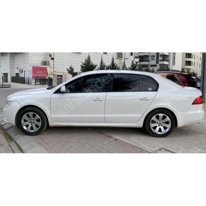 SKODA SUPERB- 09/12; ARAÇ BİLGİLERİ VE RESİMLERİ