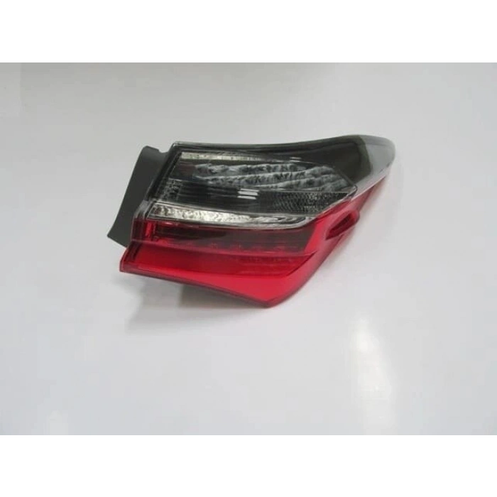 STOP LAMBASI DIS SAG LED COROLLA (E18) Benzin-Dizel 16-