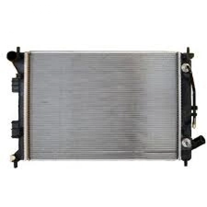SU RADYATÖRÜ A/T 553X388X22 I30/ELANTRA/CEED/CERATO/SOUL 1,6 BENZIN 6 ILERI 2011-