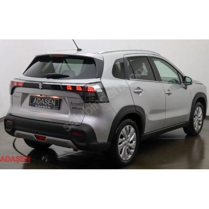 SUZUKI SCROSS- 22/24; ARAÇ BİLGİLERİ VE RESİMLERİ