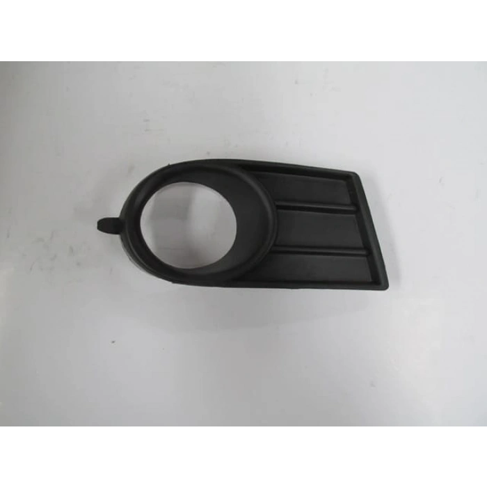 SUZUKI SWIFT- 05/07; SİS LAMBA KAPAĞI SAĞ SİS DELİKLİ (TYG)