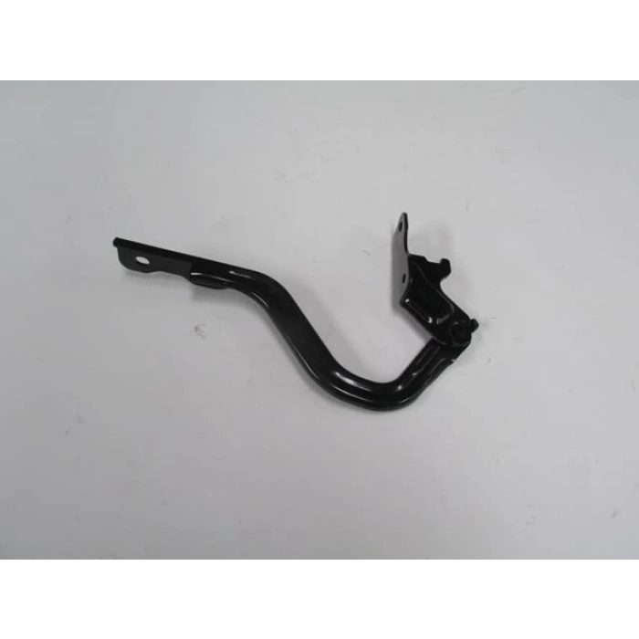 SUZUKI SWIFT- 05/11; ÖN KAPUT MENTEŞESİ SOL (TYG)