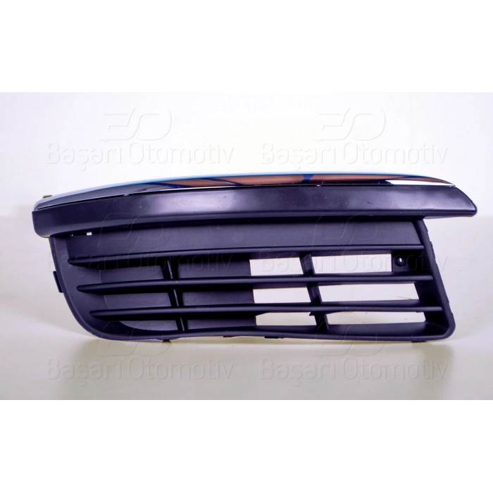 TAMPON IZGARASI SAG SISSIZ NIKELAJI UZERINDE VW JETTA 05-10