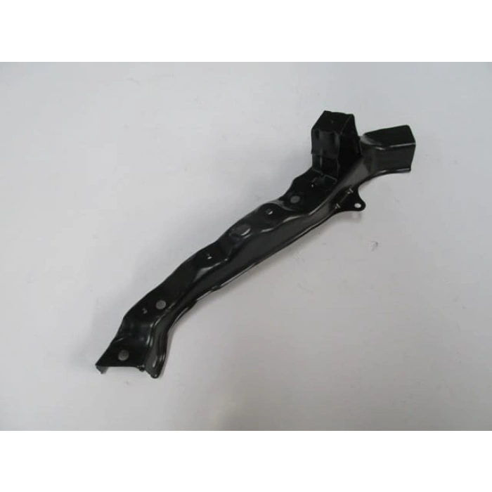 TOYOTA AURIS- 07/10; ÖN PANEL ÜST PARÇA SAĞ (TYG)