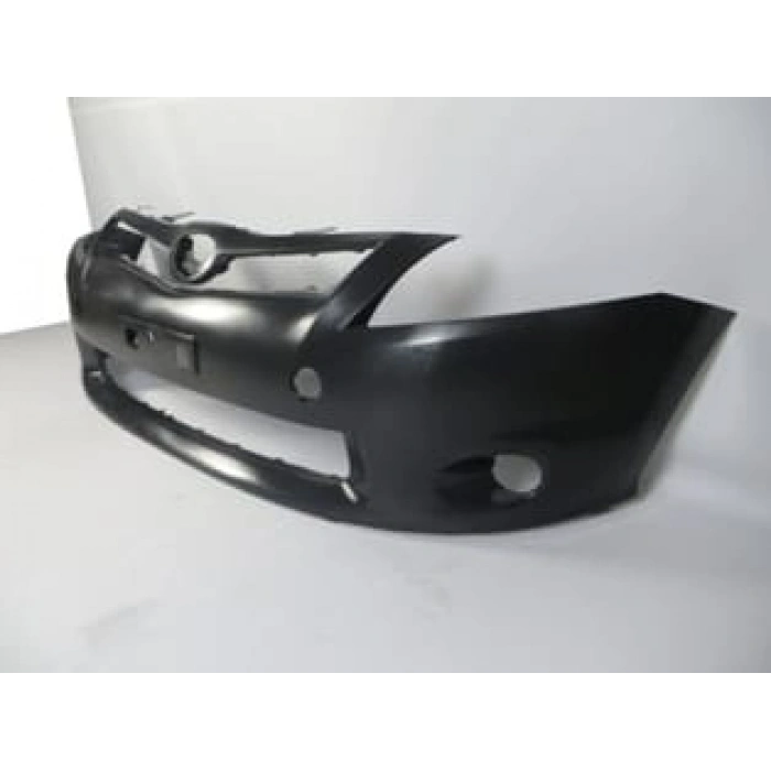 TOYOTA AURIS- 11/12; ÖN TAMPON SİYAH (ÇEKİ DEMİRİ DELİKLİ/SİS DELİKLİ) (TÜV) (TYG)