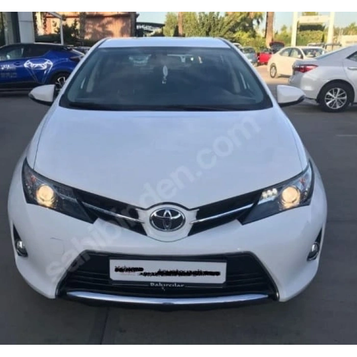 TOYOTA AURIS- 13/15; ARAÇ BİLGİLERİ VE RESİMLERİ
