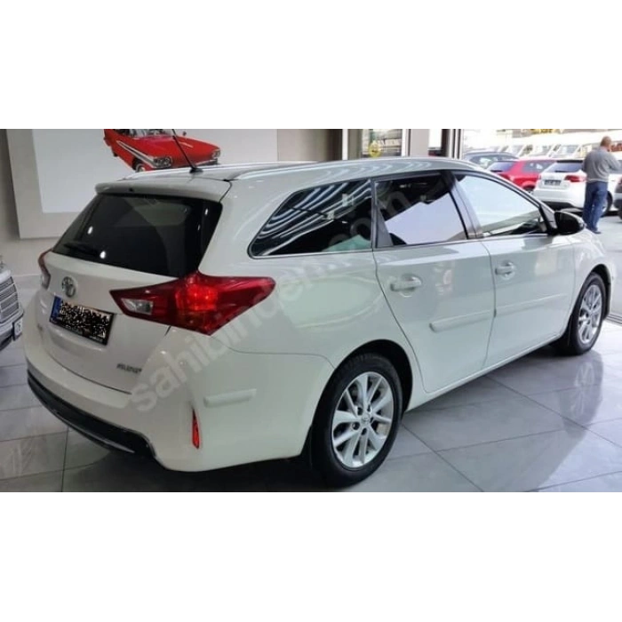 TOYOTA AURIS- 13/15; ARAÇ BİLGİLERİ VE RESİMLERİ