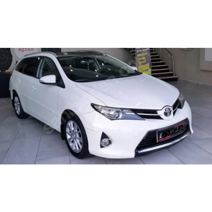 TOYOTA AURIS- 13/15; ARAÇ BİLGİLERİ VE RESİMLERİ