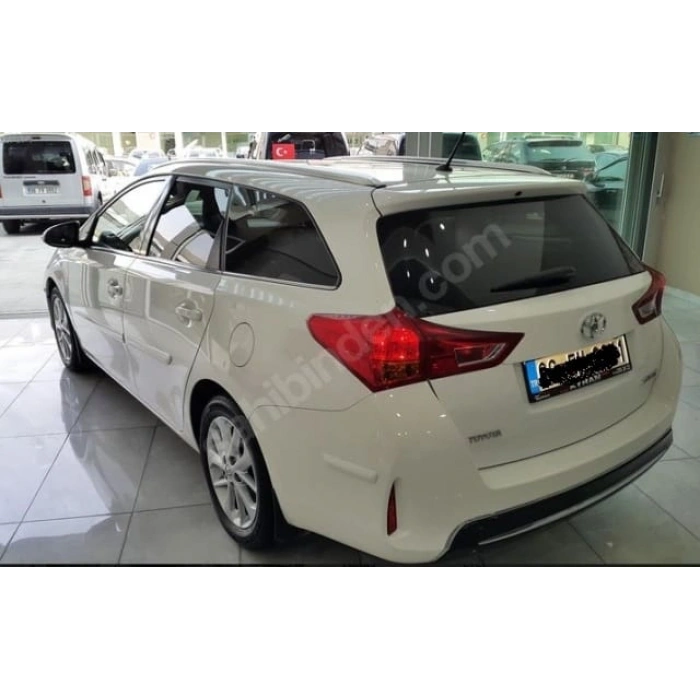 TOYOTA AURIS- 13/15; ARAÇ BİLGİLERİ VE RESİMLERİ