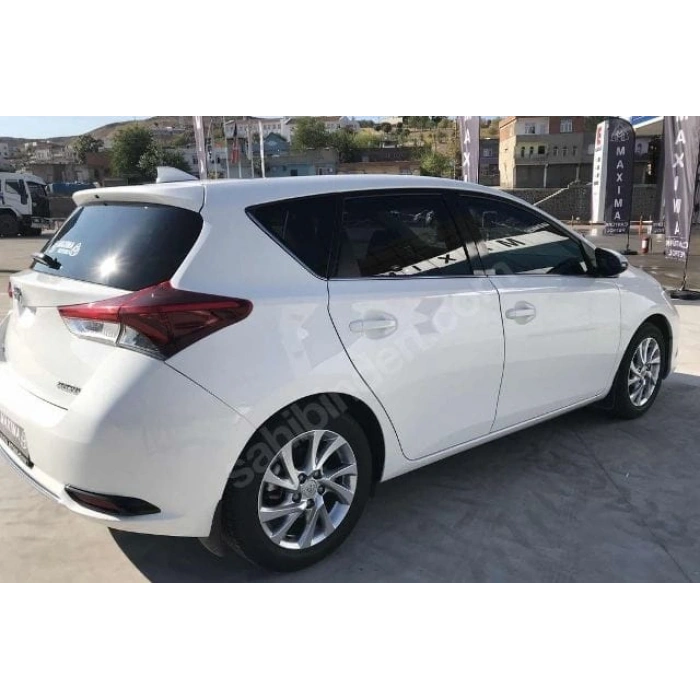 TOYOTA AURIS- 16/18; ARAÇ BİLGİLERİ VE RESİMLERİ