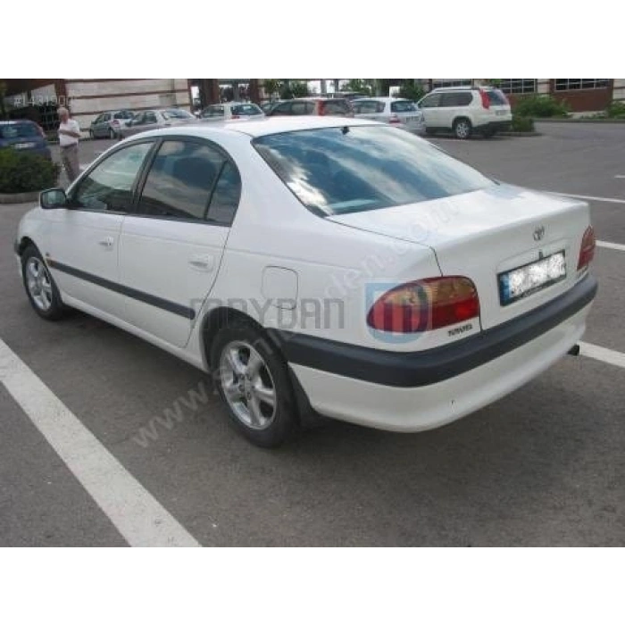 TOYOTA AVENSIS- 01/02; ARAÇ BİLGİLERİ VE RESİMLERİ