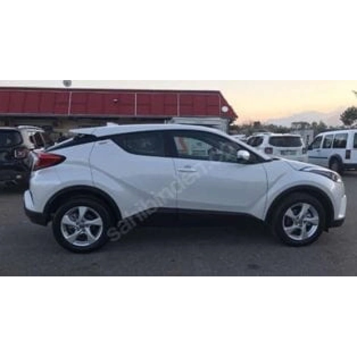 TOYOTA CHR- 16/23; ARAÇ BİLGİLERİ VE RESİMLERİ