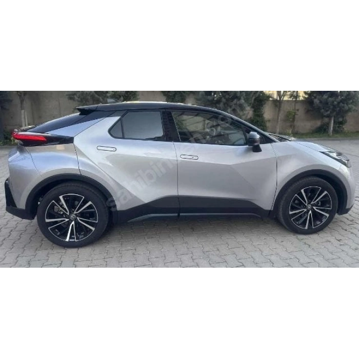 TOYOTA CHR- 24/25; ARAÇ BİLGİLERİ VE RESİMLERİ