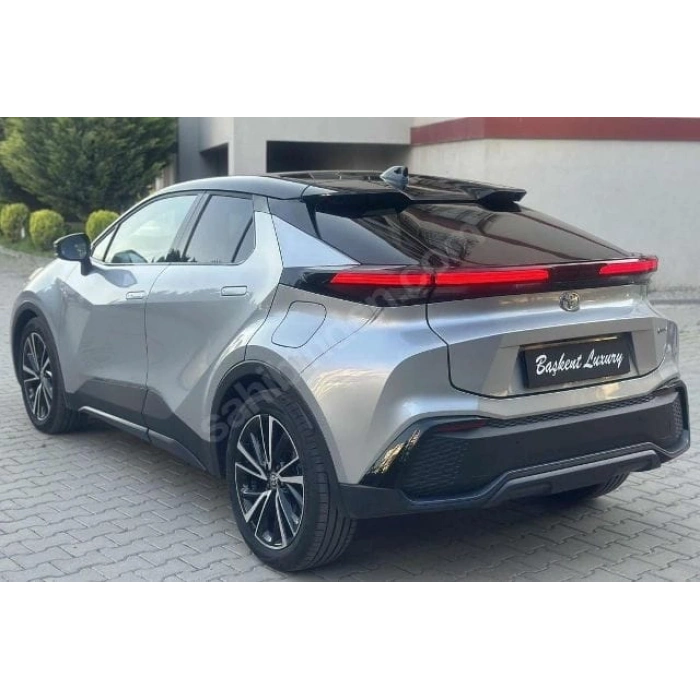 TOYOTA CHR- 24/25; ARAÇ BİLGİLERİ VE RESİMLERİ