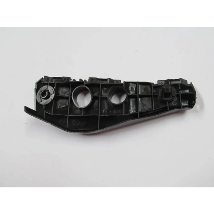 TOYOTA COROLLA- E150- 07/10; ÖN TAMPON İÇ BAĞLANTI BRAKETİ SAĞ PLASTİK