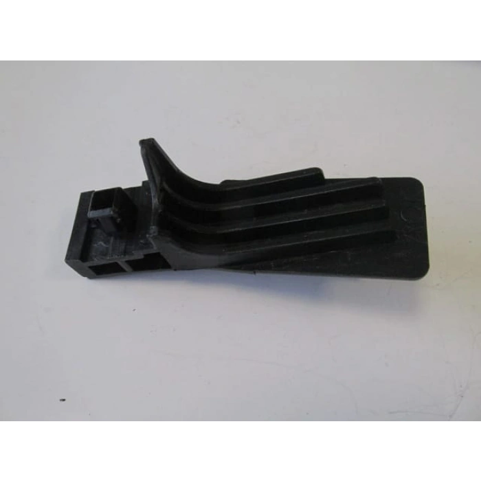 TOYOTA COROLLA- E150- 07/13; KAPUT DAYAMA DEMİRİ KLİPSİ (PLASTİĞİ)