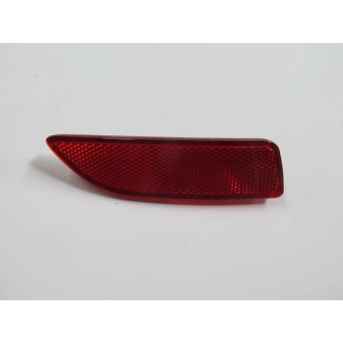 TOYOTA COROLLA- E150- 10/13; ARKA TAMPON REFLEKTÖRÜ SAĞ KIRMIZI