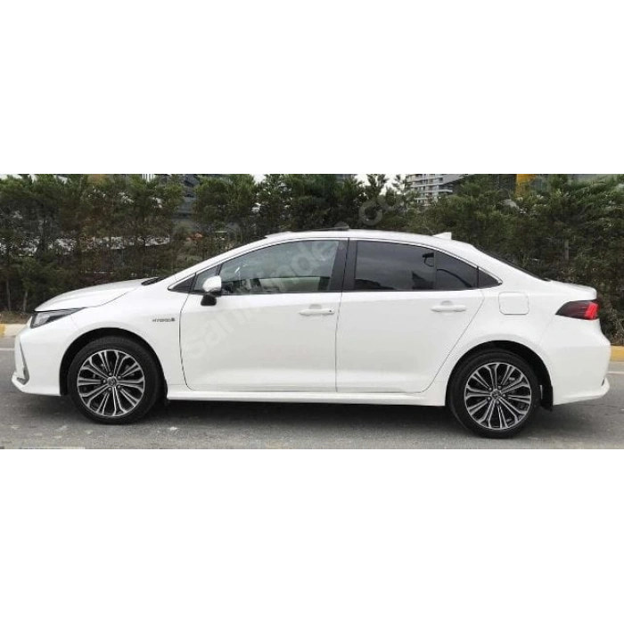 TOYOTA COROLLA- E210- 19/25; ARAÇ BİLGİLERİ VE RESİMLERİ