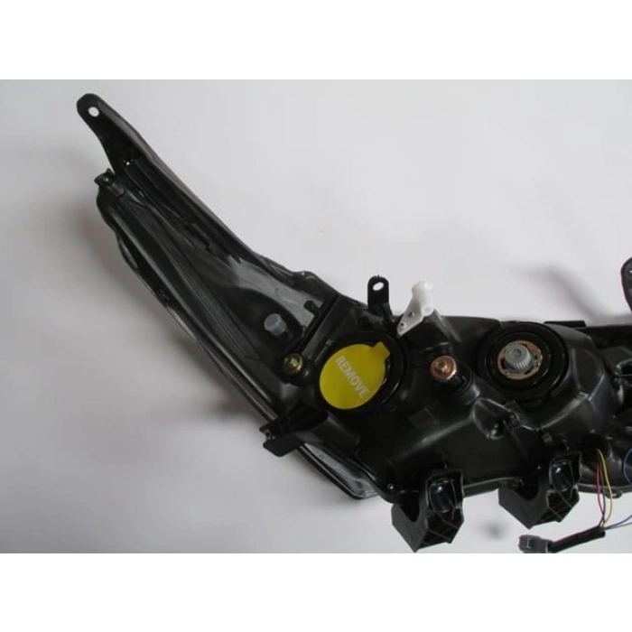 TOYOTA COROLLA- NDE180- 13/16; FAR LAMBASI SOL ELEKTRİKLİ/MOTORSUZ/LEDLİ/NİKELAJ ÇITALI (E MARKLI)