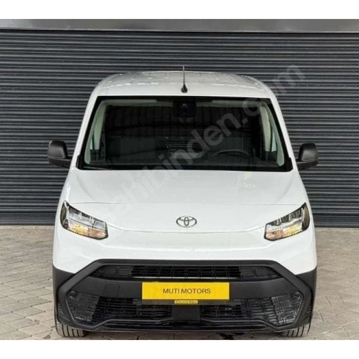 TOYOTA PROACE CITY- 24/25; ARAÇ BİLGİLERİ VE RESİMLERİ