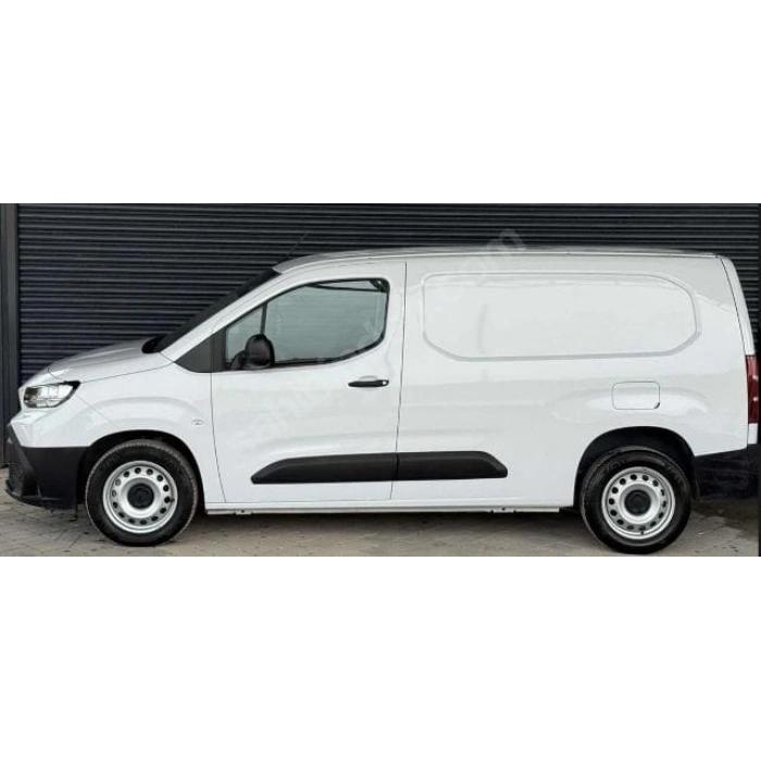 TOYOTA PROACE CITY- 24/25; ARAÇ BİLGİLERİ VE RESİMLERİ