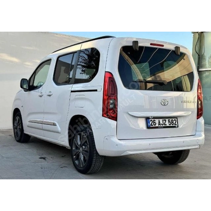 TOYOTA PROACE CITY- 24/25; ARAÇ BİLGİLERİ VE RESİMLERİ
