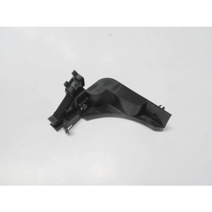 TOYOTA YARIS- 02/06; ÖN TAMPON BRAKETİ İÇ SAĞ (YAN KULAĞA TAKILAN) (TW)