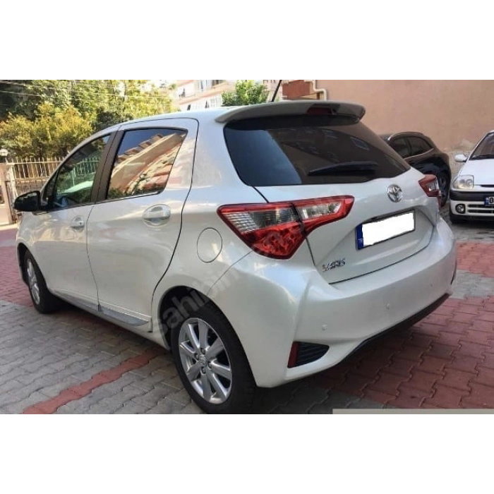 TOYOTA YARIS- 17/20; ARAÇ BİLGİLERİ VE RESİMLERİ