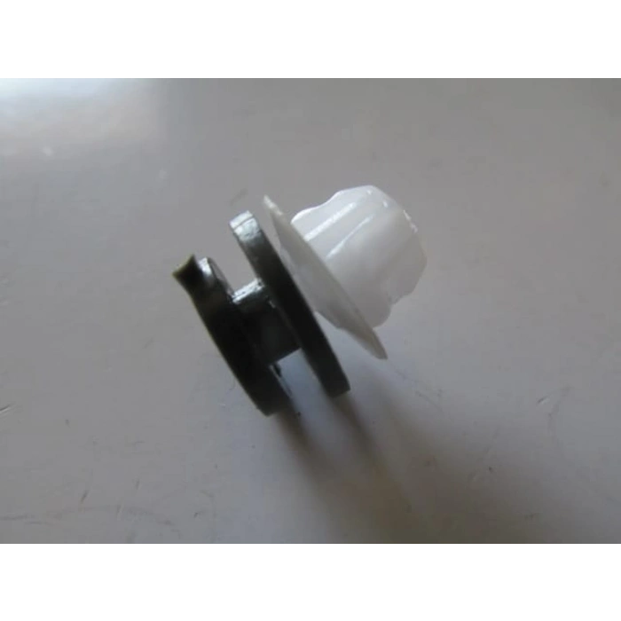 UNIVERSAL UNIVERSAL-; KAPI DÖŞEME KLİPSİ (RENAULT/DACIA)