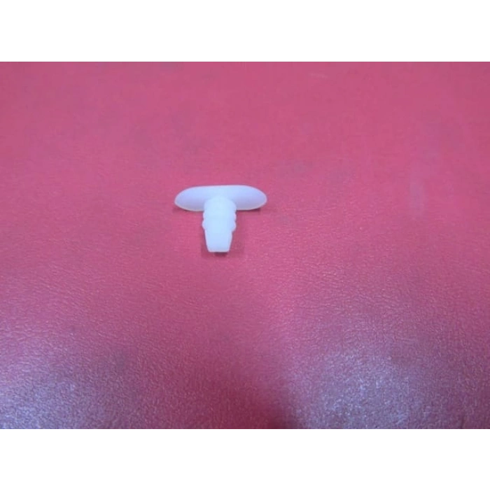 UNIVERSAL UNIVERSAL-; ÖN/ARKA KAPI TOZ LASTİĞİ KLİPSİ E TİPİ TÜM ARAÇLAR İÇİN