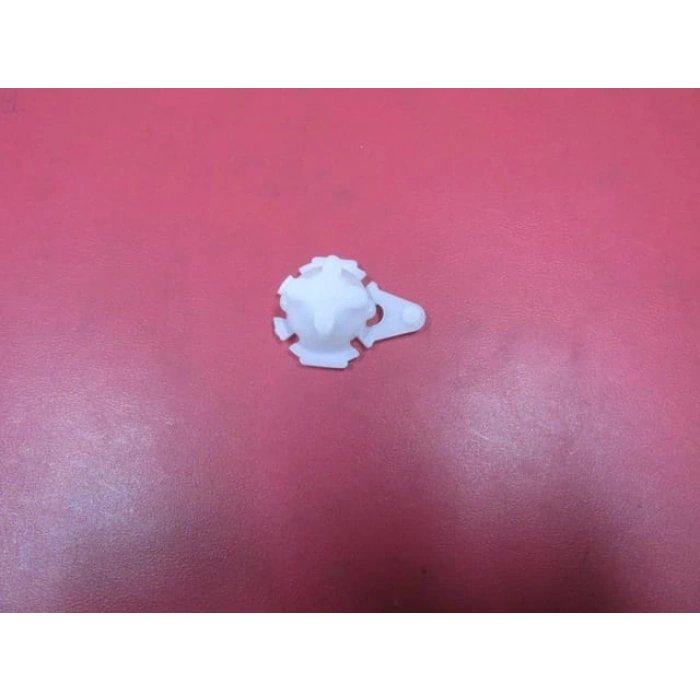 UNIVERSAL UNIVERSAL-; SİLGİ MANEVRA KOL AŞIĞI 12MM ÜÇGEN TİP TÜM ARAÇLAR İÇİN