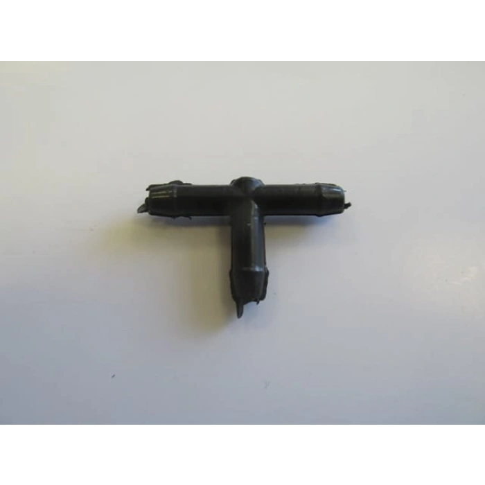 UNIVERSAL UNIVERSAL-; SU FİSKİYE HORTUMU BAĞLANTI PLASTİĞİ (T TİP)