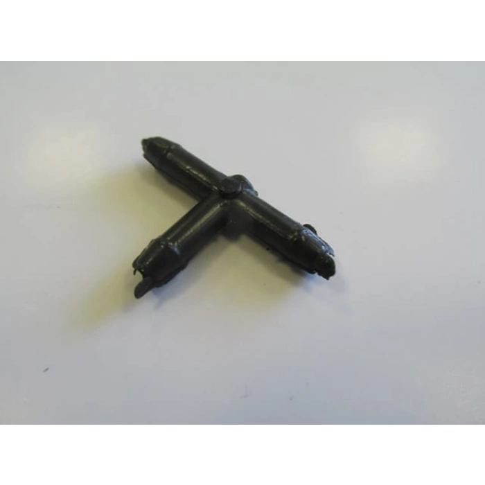 UNIVERSAL UNIVERSAL-; SU FİSKİYE HORTUMU BAĞLANTI PLASTİĞİ (T TİP)