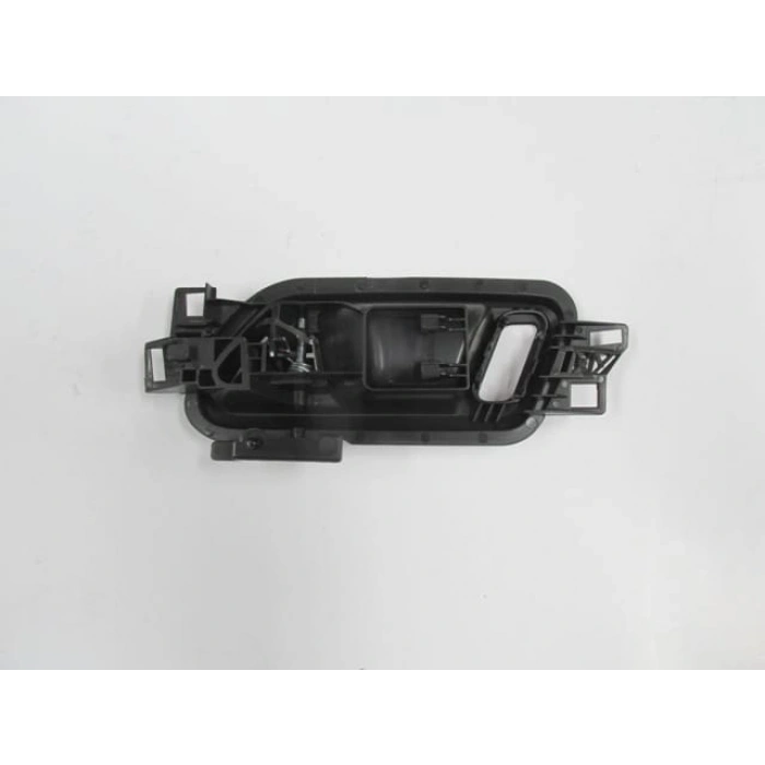 VOLKSWAGEN AMAROK- 11/16; ÖN KAPI İÇ AÇMA KOLU SAĞ SİYAH (ELCEĞİ GÜMÜŞ GRİ) (HUSHAN)