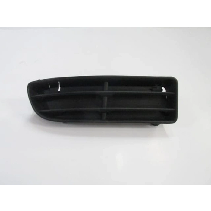 VOLKSWAGEN BORA- 99/05; SİS LAMBA KAPAĞI SAĞ SİS DELİKSİZ (TW)