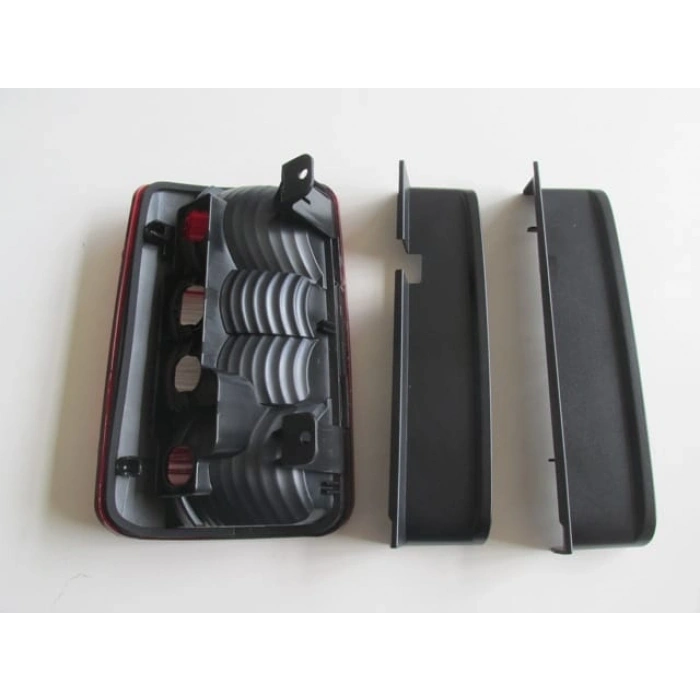 VOLKSWAGEN CADDY- 04/10; STOP LAMBASI SAĞ KIRMIZI/BEYAZ (MARS) (E MARKLI)