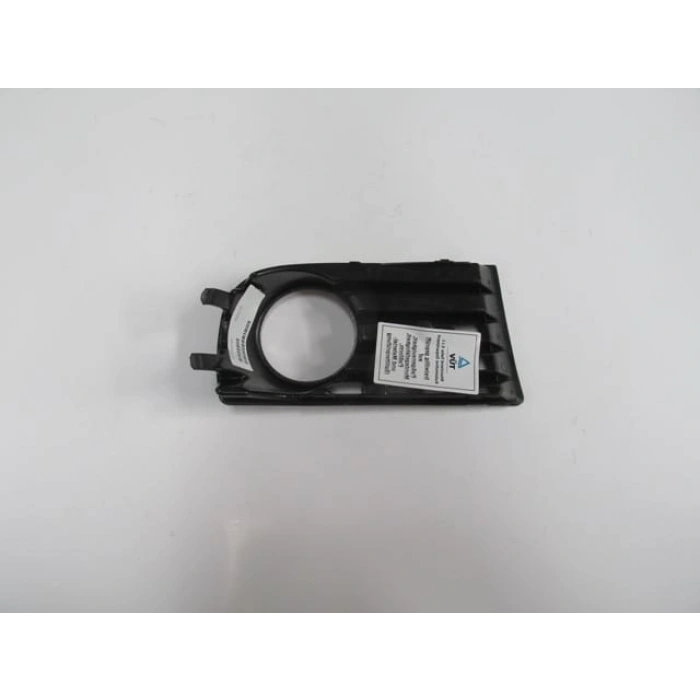 VOLKSWAGEN GOLF- 5- 04/09; SİS LAMBA KAPAĞI SOL SİYAH (SİS DELİKLİ) (PÜTÜRLÜ TİP) (TW)