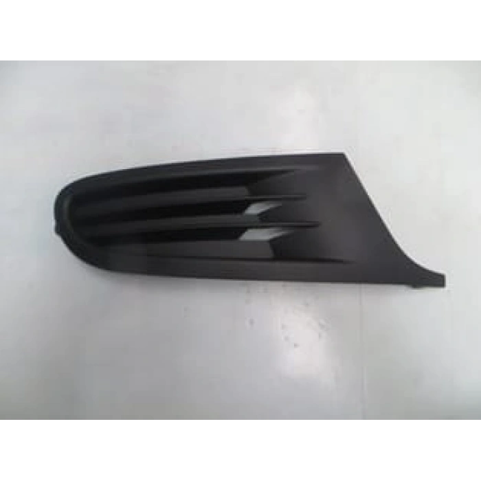 VOLKSWAGEN GOLF- 6- 09/12; SİS LAMBA KAPAĞI SAĞ SİS DELİKSİZ/SİYAH (TW)
